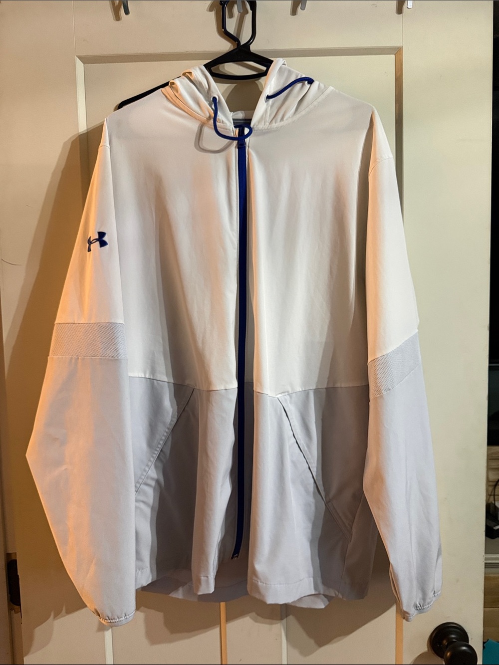 Under Armour White and Light Gray Hooded Windbreaker with Blue Trim